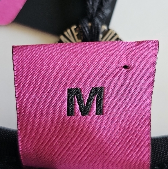 Save The Queen Flowy Viscose Black Floral Sheer Dolman Sleeve top Size Medium - Picture 14 of 16